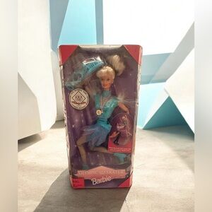 Vintage 1997 Olympic USA Skater #18501 Spin & Skate Blonde Ice Skate Barbie